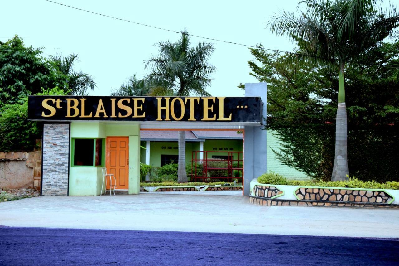 Saint Blaise Hotel Bujumbura Ruang foto